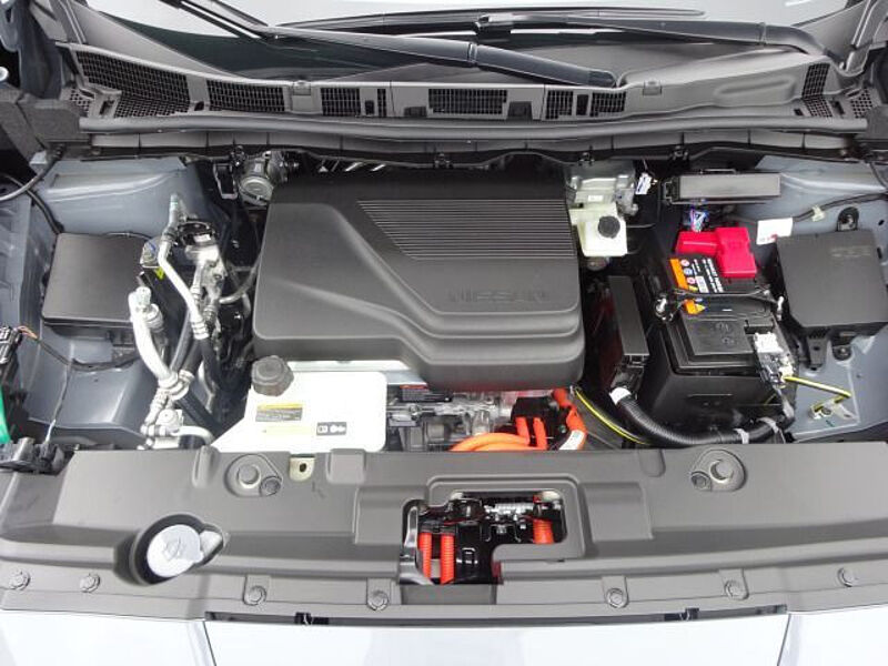 Nissan Leaf N-Connecta Winterpaket LED