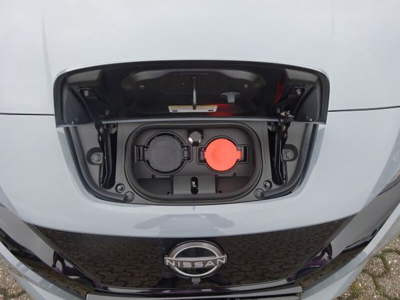 Nissan Leaf N-Connecta Winterpaket LED