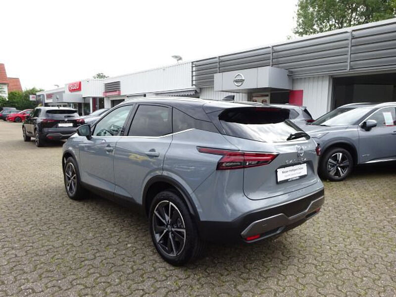 Nissan Qashqai 1.3 DIG-T Tekna 4x2 BOSE Design