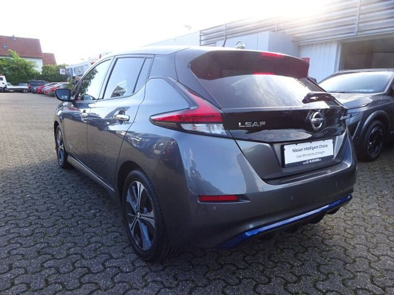 Nissan Leaf Tekna 40kWh Navi 360° Leder