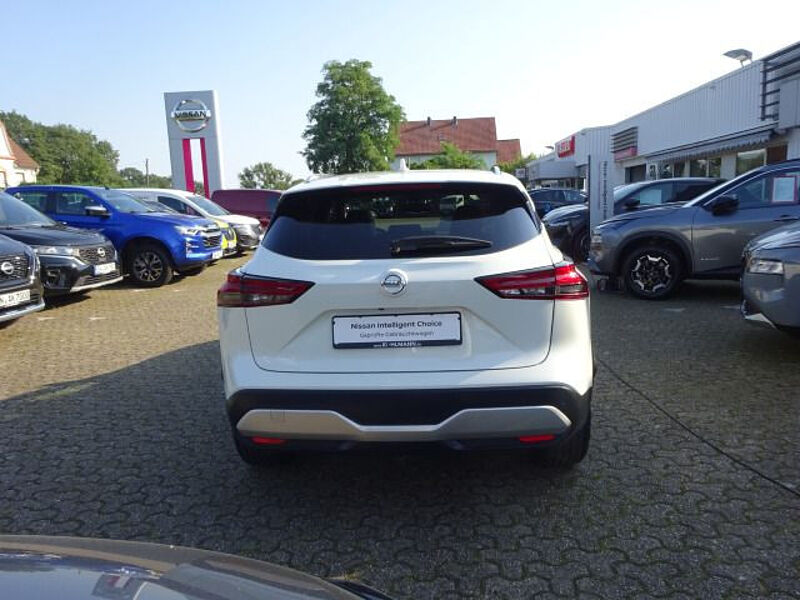 Nissan Qashqai 1.3 Xtronic Premiere Edition 360° Panorama