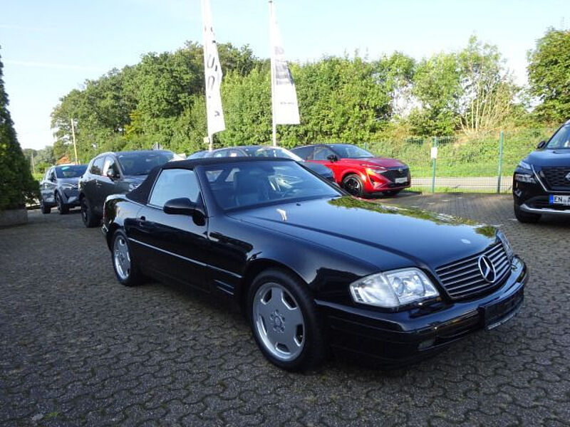 Mercedes-Benz SL 320 Cabrio Hardtop Leder im Kundenauftrag