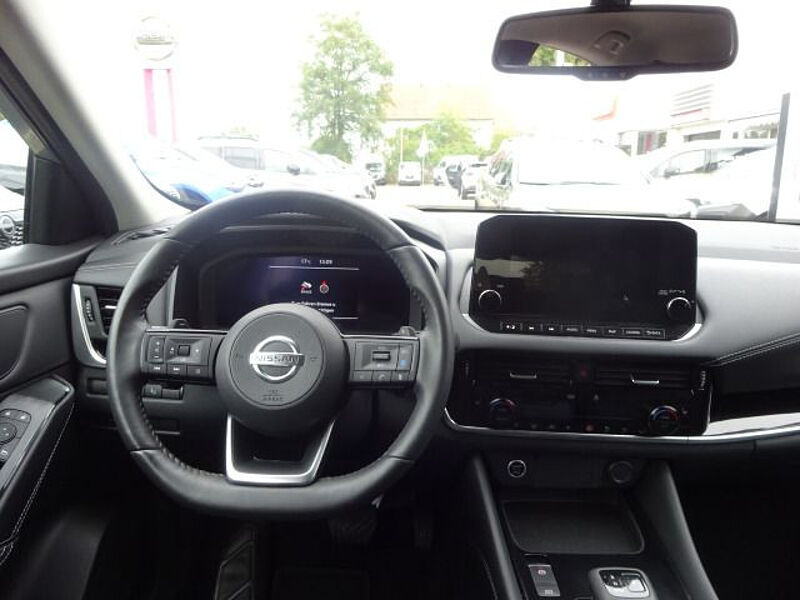 Nissan Qashqai N-Connecta 1.3 MHEV Xtronic WP Navi HUD