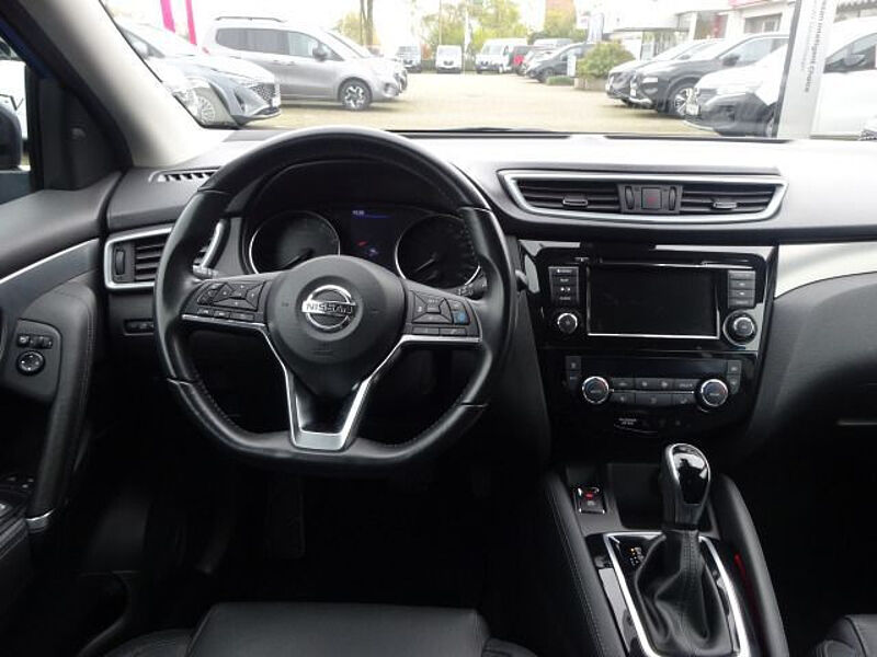 Nissan Qashqai 1.3 DCT Tekna Leder Kamera