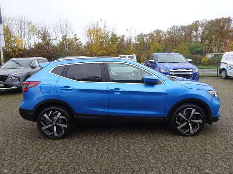 Nissan Qashqai 1.3 DCT Tekna Leder Kamera