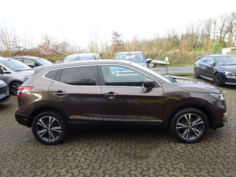 Nissan Qashqai 1.3 DCT N-Connecta Navi 360°Kamera Sitzheizung