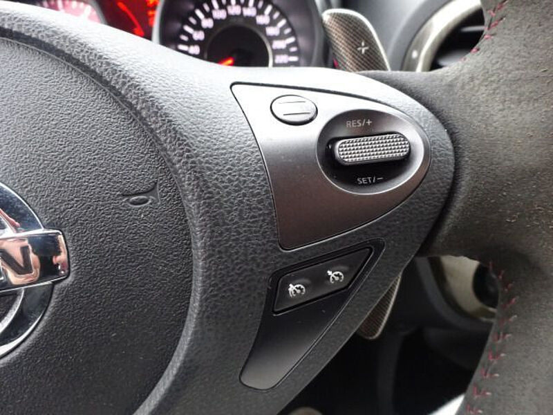 Nissan Juke Nismo RS 4x4 Automatik Recaro Navi Klima